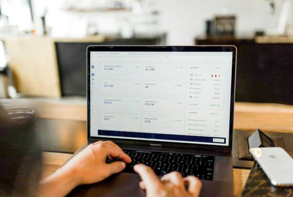 Pitch Deck Design Agency for SaaS Startups